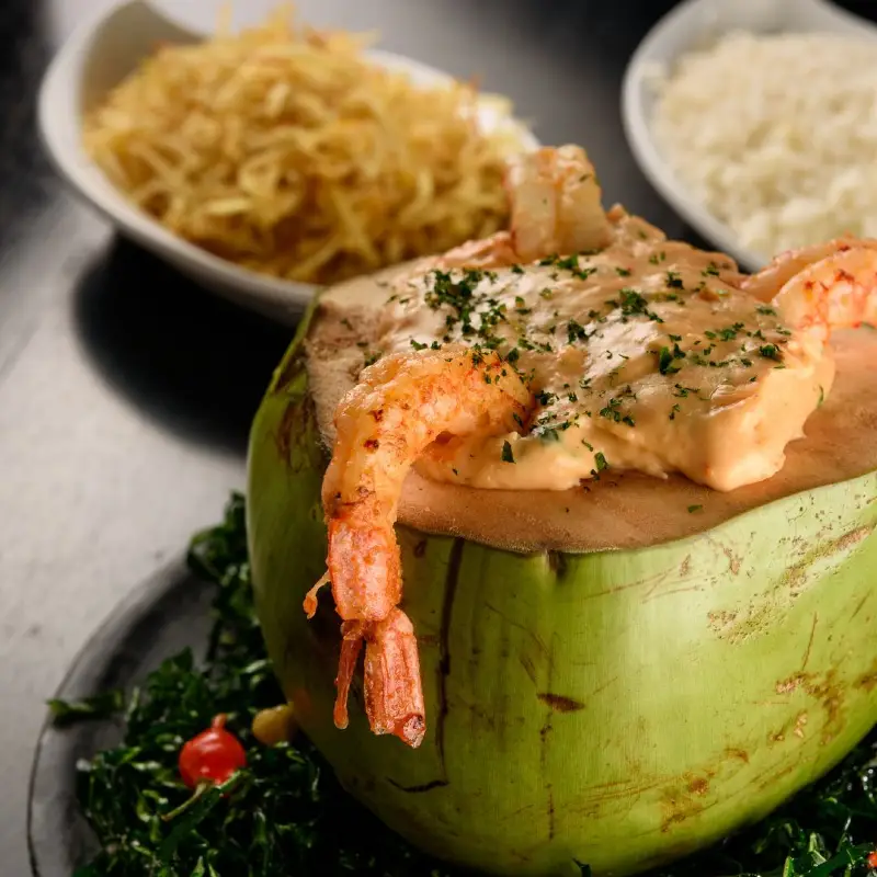 CAMARÃO NO COCO